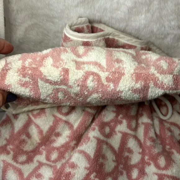 Dior cute pink and cream terry large drawstring bucket bag with pouch - Picture 16 of 17